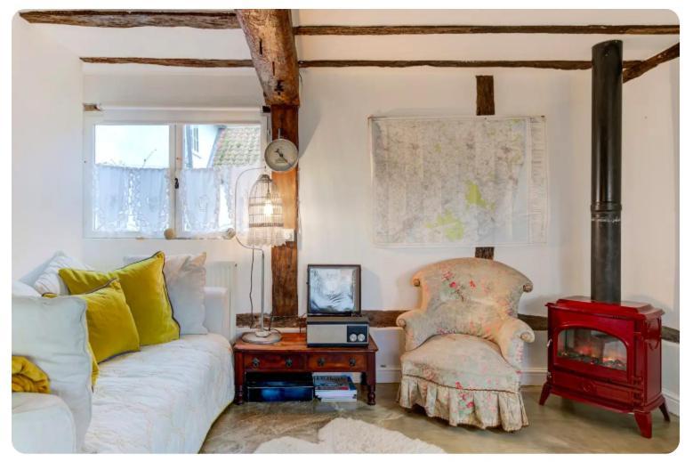 The Dairy, One Bedroom Cottage In A 15Th Century Farmhouse Parham Εξωτερικό φωτογραφία